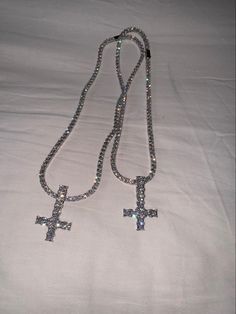 upside down inverted cross chain necklace St Peters Cross, Upside Down Cross Necklace, Carti Ken Carson Destroy Lonely, Injection Hand Pic, Upside Down Cross, Chrome Hearts Jewelry, Xoxo Jewelry, Inverted Cross, Destroy Lonely