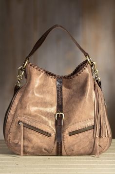 Overland Nadia Leather Handbag | Overland Leather Bags With Metal Zipper For Daily Use, Luxury Leather Shoulder Bag With Metal Zipper, Brown Leather Bag With Metal Zipper, Leather Shoulder Bag With Metal Zipper For Everyday, Luxury Leather Bag With Metal Zipper, Leather Satchel With Metal Zipper, Promo Gifts, Sheepskin Slippers, Sheepskin Coat