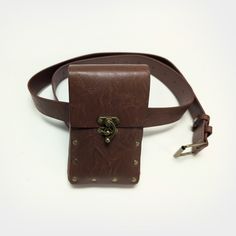 Vintage medieval viking pouch made with brown vinyl leather and metal clasp. This includes a matching adjustable belt. To be used for medieval costumes and ren fests. Viking Pouch, Wizard Robes, Hand Muffs, Medieval Costumes, Medieval Cloak, Medieval Belt, Cape Costume, Custom Headbands, Diy Gift Card