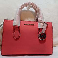 Brand New With Tags, Michael Kors Sheila Small Center Zip Satchel. Has Two Outer Pockets And Center Zip Pocket. Also Comes With Long Strap So Can Be Worn As Crossbody. Non-Leather Vegan. Color Is Tea Rose And The Hardware Is Silver. Leather Satchel Handbags, Bags Michael Kors, Michael Kors Shoulder Bag, Fancy Bags, Tea Rose, Purple Bags, Satchel Purse, Satchel Handbags, Michael Kors Hamilton