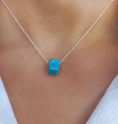 Glossy turquoise floating cube necklace, made of high quality, 14k gold plated chain. Elegant and dainty necklace for both special or everyday occasions.  Ideal gift! Also available in 925 sterling silver option.  Find similar necklaces here: https://www.etsy.com/listing/1157390565/evil-eye-cube-necklacesquare-jewellblue?click_key=0019dfafbd5c3de8706521998f064f1e845e3c32%3A1157390565&click_sum=102b7d9d&ref=shop_home_active_124&pro=1&frs=1 https://www.etsy.com/listing/861038121/turquoise-cube-nec Minimalist Turquoise Necklace For Gifts, Minimalist Turquoise Necklace Gift, Modern Turquoise Hypoallergenic Jewelry, Modern Turquoise Jewelry For Everyday, Minimalist Turquoise Charm Necklace For Gift, Minimalist Blue Turquoise Necklace For Gift, Modern Turquoise Necklace For Gift, Cube Necklace, 3d Cube