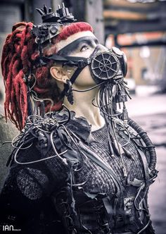 Post-apocalyptic Burning Man Survivor Costume Dieselpunk - Etsy Post Apocalyptic Makeup, Wizard Reference, Post Apocalyptic Outfit Women, Survivor Costume, Wasteland Outfit, Toxic Wasteland, Post Apocalyptic Outfit, Apocalyptic Costume, Apocalypse Outfit