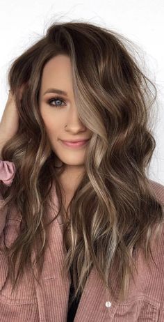 Fall Hair Color Trends, Long Face Hairstyles, Short Hair Balayage, Long Brown Hair, Hair Color Balayage, Light Brown Hair, Hair Color Trends, Brown Hair Colors, Brunette Hair Color