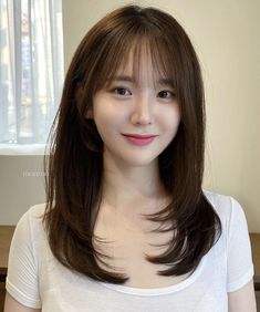 Soft Layered Haircut, Soft Hairstyles, Korean Long Hair, Pretty Hair Cuts, Nails Korean, Layered Haircuts For Medium Hair, Asian Short Hair