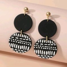 Pair Of Geometric Earrings With Boho Pattern Black & White 2" Long 1" Across This Item Is Included In My 5 For $25 Sale! Add This To A Bundle With 4 Other Listings Marked With A Watermelon Emoji & I'll Send A $25 Offer. If You Wish To Add More Listings, They Will Be $5. So 6 For $30, 7 For $35, Etc. E#1200 Tags: Boho Bohemian Clean Beauty Trendy Trending Tribal Painted Wood Earrings Handmade, Modern Polymer Clay Earrings, Watermelon Emoji, Glowforge Crafts, Glowforge Earrings, Pallet Inspiration, African Inspired Earrings, Diy Soda, Afro Earrings