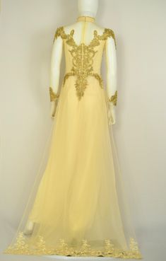 ÁO DÀI Cưới Kem Vàng cao cấp Kết Đá Pha Lê| Gold color AO DAI Crystal Wedding Bust: 34 inches Waist: 27 inches Size 4 Crystal Wedding, Gold Color, Victorian Dress, Size 4, Gold, Color