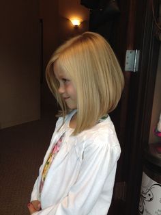 Aline Bob, Bob Haircut For Girls, Trendy We Fryzurach, Girl Haircut, Kids Hair Cuts, Girl Haircuts, Medium Hair Cuts, Toddler Hair, Bobs Haircuts