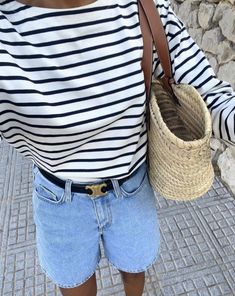 Normcore Fashion, Chicago Outfit, Style Inspiration Summer, Basic Outfits, Outfit Details, Outfits Casuales, Summer Outfit