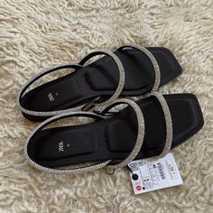 New With Tags Zara Elegant Sandals . Flat And Sparkly. Original Price 45$ Sold Out Marked Size 10 But Fits Well A Size 9.5 In My Opinion Elegant Sandals Flat, Zara Sandals, Pretty Sandals, Elegant Sandals, Sandals Flat, In My Opinion, Women's Shoes Sandals, Shoes Sandals, Size 10