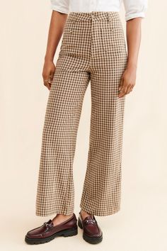 Rent Sailor Gingham Pants from Nuuly. Pick 6 items for $98/month. Free shipping + returns. 1940s Pants Women, Women’s Workwear, Gingham Pants Outfit, Closet Rebuild, Europe Wardrobe, Gingham Jumpsuit, Curvy Pants, Cute Work Outfits, Gingham Linen