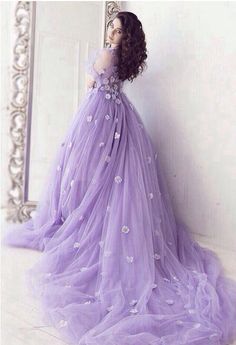 Lavender Organza Prom Dress, Purple Quinceanera Dress With Sweep Train, Purple Dress With Sweep Train For Quinceanera, Purple Tulle Gown For Banquet, Purple Fitted Gown For Quinceanera, Lavender Dress For Wedding And Prom Season, Fitted Purple Gown For Quinceanera, Elegant Purple Princess Dress For Prom, Purple Princess Dress With Fitted Bodice