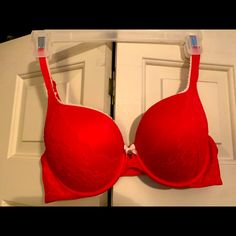 Never Worn - Perfect Condition Red Fitted Push-up Bra, Fitted Red Push-up Bra, Elegant Fitted Red Bra, Victoria's Secret Red Lined Bra, Red Fitted Bra With Padded Cups, Fitted Red Bra With Padded Cups, Fitted Red Padded Bra, Fitted Red Underwire Bra, Elegant Red Victoria's Secret Bra