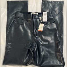 Brand New With Tags. Abercrombie 90s Straight Ultra High Rise Black Vegan Leather Pants. Size 26 Short (Size 2 Women’s). Never Worn. 90s Straight Leg Pants For Fall, 90s Style Straight Leg Pants For Fall, Black Straight Leg 90s Pants, 90s Black Straight Leg Pants, Fitted 90s Style Winter Bottoms, 90s Style Fitted Black Pants, 90s Style Fall Pants, 90s Style Full-length Black Pants, Black Full-length 90s Style Pants