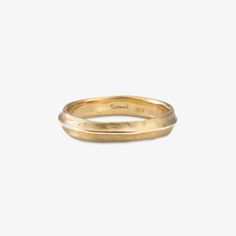 4.3mm Peak Band | Satomi Kawakita Jewelry Satomi Kawakita, Rose Gold Flats, Modern Wedding Band, Wedding Band Engraving, Art Deco Wedding Band, Hammered Band, Yellow Gold Wedding Band, Travel Jewelry Case, Matching Wedding Bands