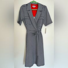 Beautiful Dress With A Vintage Look. Nice Sturdy Fabric. Machine Washable. Colors Are White And Navy With A Pop Of Red In Lining. Measurements: Chest: 21 Inches Waist: 18 Inches Length From Waist 27 Inches Sleeve: 11.5 Inches Shoulder To Waist: 16.5 Inches Plaid V-neck Dress For Work, Spring Midi Dress With Houndstooth Pattern, Spring Houndstooth Midi Dress, Fitted Houndstooth Dress For Spring, Knee-length Houndstooth Office Dress, Gingham Dresses For Workwear In Fall, Knee-length Houndstooth Dress For Office, Knee-length Houndstooth Work Dresses, Fall Gingham Dresses For Work