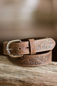 Western Design, Metal Belt, Western Belts, Classic Metal, Tooled Leather, Work Outfits Women, Leather Belts, Amazon Women, Leather Tooling