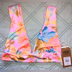 Very Pretty Bright Floral Pattern Billabong “Pick Me Up Plunge” Bikini Top. No Padding. Straps And Back Band Not Adjustable. Size Small. New With Tags! Feel Free To Ask Questions Or Make Me An Offer! Pink V-neck Party Swimwear, Pink Tropical Print Swimwear For Spring, Pink V-neck Swimwear With Floral Print, Pink V-neck Swimwear For Beach Party, Pink V-neck Swimwear For Beach, Pink V-neck Beachy Swimwear, Pink Floral Print V-neck Swimwear, Pink V-neck Floral Print Swimwear, Pink Sleeveless Swimwear For Beach Party