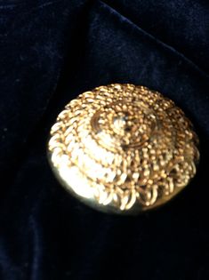 "Vintage Large 2\" in diameter .5\" in height. Etruscan style pin. Vermeil Pristine condition. Monet runway piece,designer piece,collectible Monet. Big and beautiful Statement piece" Gold Medallion Brooch For Formal Occasions, Elegant Gold Brooches With Decorative Buttons, Traditional Gold Round Brooches, Gold Round Brooches For Wedding, Gold Wedding Brooch, Antique Gold Round Brooches, Vintage Monet, Gold Circle, Vintage Lucite