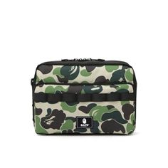 bape-messenger-bag-2021 Bicycle Courier, Middle School Supplies, Designer Messenger Bag, Laptop Messenger Bags, Trendy Shoulder Bag, Practical Bag, Classic Handbags, Messenger Bag Men, Pretty Bags