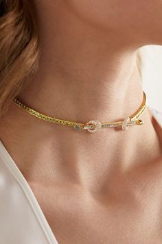 Fine Jewelry Choker, Classic Luxury Jewelry, Ananya Fine Jewellery, Statement Jewelry Outfit, Indian Gold Jewellery, Kemp Jewellery, Minimal Gold Jewelry, Gold And Diamond Necklace, Gold Statement Jewelry