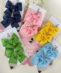 Back to school hair bows! pencil inspired bows ✏️New options ✏️✏️✏️  New Options Set of 2 bows (4 options available: yellow, red, navy blue, pink) 💥 beautiful handmade bows 💥 Perfect for the back to school, super cute 🎀🎀 Handmade with grosgrain ribbon, on alligator clips For more designs and products follow us on Instagram as @alinnasboutiquevip Facebook as Alinna's Boutique Back To School Bows, Pencil Hair, School Bows, Back To School Hair, School Hair Bows, Bow Ideas, Personalized Bow, Back To School Outfit, School Hair