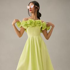 All Green Outfit, Crazy Dresses, Grecian Dress, Printed Blouses, Vibrant Dress, Clothing Reference, Wedding Guest Style, Preppy Dresses, Diy Summer