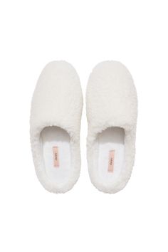 In 1996, Eberjey co-founders Ali and Mariela understood the visceral desire for beautiful, functional sleepwear that supported sleep and individual style. At last, pajamas can be sensual, comfortable, tailored, and effortless. Keep your feet cozy and ensconced in luxury with the Plush Slipper. Their faux sherpa upper ensures comfort with every step, while the rubber sole offers durability and traction. Wear them to the curb with the pup, on the couch watching your favorite shows, or cooking up a Sherpa Slippers, Outdoor Glassware, Thanksgiving Dress, Outdoor Dinnerware, Birthday Book, Soft Pajamas, Wedding With Kids, Pajama Sets, At Last