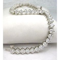 Luxury White Gold Bracelet With Prong Setting, Bracelet White Gold, Silver Diamond Bracelet, Bracelet Tennis, Diamond Tennis Bracelet, Bracelets Gold Diamond, Luxury Diamonds, Tennis Bracelet Diamond, Gorgeous Bracelet