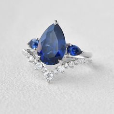 Blue Saffire Engagement Rings, Blue Moissanite Ring, Saphire Engament Ring Set, Antique Wedding Rings Vintage, Pear Sapphire Ring, Three Stone Ring Settings, Antique Engagement Rings Sapphire, Ring Bands, Vintage Inspired Rings