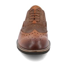 A room-commanding derby with brogue details the Covington by Thomas & Vine. This comfortable genuine leather oxford dress shoe features an elastic gusset and an ExtraLight� outsole lined with a 6 mm Tru Comfort Foam� footbed. Classic wingtip details top the look. Thomas Vines, Oxford Dress, Dress Shoe, Toe Designs, Leather And Lace, Cognac, Brown And Grey, Timeless Elegance, Final Sale