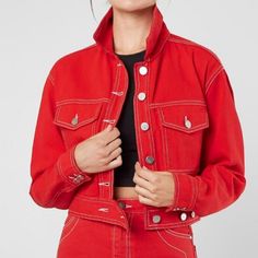 New Whit Tag Never Been Used Before. Beautiful Crop Jacket Size M. Red Color Long Denim Dress, Patched Denim Jeans, Hooded Denim Jacket, Crop Jean Jacket, Fitted Jacket, Thick Sweaters, Black Denim Jacket, Cropped Denim Jacket, Kendall Kylie