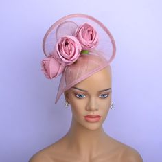 Hello!Welcome to our shop of  365daysCreations product information: Season:All Season Gender:Female Occasion:Party,Wedding,Melbourne cup,Kentucky Derby Material:Sinamay,silk flowers With 1.2cm satin headband at the back Color:blush pink Cup Hat, Sinamay Fascinator, Hat Wedding, Church Hat, Satin Headband, Melbourne Cup, Wedding Fascinators, Fascinator Hat, Flower Party