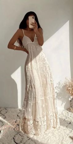 Long Lace Dress, Dress Coquette, Wedding Dress Cake, Embroidered Lace Dress, Prom Dress Inspiration, Dress Cake, Lace Dress Long, Gala Dresses, Wedding Dress Styles