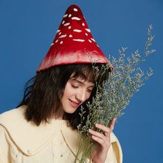 Featuring a bohemian mushroom vibrant red pot hat and a playful mushroom design, this beret is sure to turn heads and make a statement. Hat Reference, Real Reindeer, Boy Fairy, Moss Fairy, Halloween Makeup Sugar Skull, Felt Beret, Reindeer Hat, Fairy Costumes, Flower Headdress