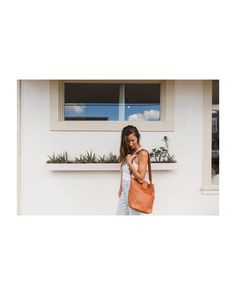 Our Andes bucket bag for the ones that need pockets pockets pockets 😉 #style #stylegoals #womenstyle #fashiontrends #streetstyleluxe #lookgoodfeelgood #greatlook #musthave #instastyle #outfitoftheday #gaucha #gauchaleather #argentina #madeinargentina #leathergoods #smallbusiness #shoplocal #hispanicheritage Everyday Luxury, Look Good Feel Good, Bag Shop, Busy Day, Leather Bucket Bag, Everyday Luxuries, Magnetic Closure