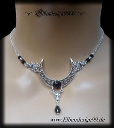 A very noble necklace in gothic style, which, like all my jewelry, was made with great care and attention to detail. The necklace was made of silver-plated metal ornaments with black faceted glass beads. In addition, "black diamond" & black rhinestones were used. The chain is adjustable from approx. 38 cm-45 cm, on the extension chain hangs a black drop Gothic Jewelry Diy, Witch Necklace, Moon Black, Diy Jewelry Projects, Pagan Witch, Witch Jewelry, Magical Jewelry, Black Moon, Dark Moon