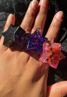 Welcome to Resin With Asia !  Hello you made it to my new jewelry line section of my store.  Here are my first chunky resin rings of the year. They have a adjustable ban attached to ring base for different ring sizes. It comes with 2 rings in a pack. You may also message me for a special request. Chunky Y2k Rings, Y2k Products, Ajr Concert, Star Rings, Artsy Jewelry, Resin Rings, Indie Jewelry, Cute Slippers, Insect Jewelry