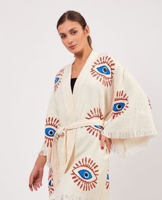 Purpose of usage; Turkish cotton robe, spa bath, boho robe,  Made of %100 Cotton, Ethnic Kaftan, Kimono Robe, Dressing gown, Boho Cover Up, Meditation Robe, Organic Cotton bathrobe, lithograph pattern, Unisex Spa robe Dries very quickly, soft and light, Eco friendly, absorbs water better than towel. Standart size Care:  -You can wash in cool water 30C to 40C. Please do not use bleach or fabric softener. - Dry naturally. Don't machine dry! - Colors on your monitor may differ slightly from the original. The peshtemal bathrobe absorbs water as fast as a traditional towel, dries very quickly, takes up less space, is easy to carry and is therefore used as an alternative to the towel in bathrooms, pools, spas, beaches, and sports facilities A peshtemal is a traditional towel used in baths. A sta Festival Kimono, Boho Robes, Cotton Bathrobe, Cotton Kaftan, Boho Kimono, Womens Robes, Dressing Gown, Boho Festival, Handmade Boho