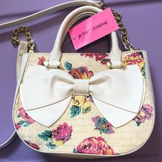 Cross Body Purse New With Tags Floral Print Bags For Summer Day Out, Trendy Floral Print Bags For Day Out, Summer Floral Print Bags For Day Out, Summer Floral Print Bag For Day Out, Chic Floral Print Spring Bag, Summer Floral Print Day Out Bag, Feminine Summer Bags With Detachable Strap, Elegant Summer Bags With Floral Print, Elegant Floral Print Summer Bags