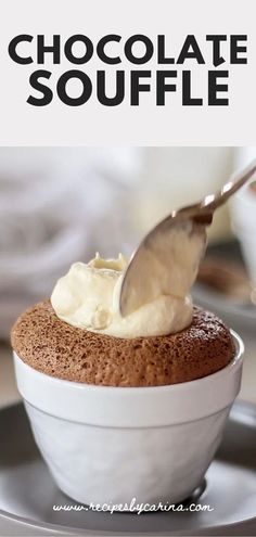 If you’re wanting to really impress, chocolate soufflés are a great way to do it. This one only requires six ingredients and minimal effort. Creative Baking Recipes, Ultimate Chocolate Chip Cookie, Souffle Recipes, Afternoon Tea Recipes, Chocolate Souffle, Molten Chocolate, Vegetarian Breakfast Recipes, Favorite Comfort Food, Decadent Chocolate