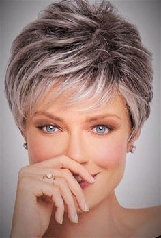 Elegant Wedding Hairstyle Ideas Wavy Layers, Cool Short Hairstyles, Growing Out Short Hair Styles, Trendy Short Haircuts, Short Hair Wigs, Short Choppy Hair