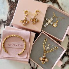 Gift Box Includes: 1 Pink Simply Emi Box 1 Pink Simply Emi Pouch Earring Cuffs, Crystal Bags, Earring Collection, Demi Fine Jewelry, Bespoke Jewellery, Cuff Earrings, Fine Jewellery Earrings, Earrings Collection, Trendy Jewelry