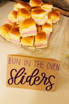 sliders Girl Baby Shower Food, Work Baby Showers, Baby Shower Food For Girl, Baby Shower Menu, Baby Shower Treats, Baby Shower Theme Decorations, Baby Reveal Party, Themed Food