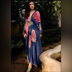 Beautiful Blue Printed Kaftan Comes With Inner Slip Worn 1 Time Size Xl Bohemian Long Sleeve Designer Dress, Designer V-neck Summer Dresses, Summer Designer Floral Print Dresses, Designer Summer Dresses With Floral Print, Summer Designer Dresses With Floral Print, Summer Designer V-neck Dresses, Designer Summer V-neck Dress, Blue Bollywood Dress With Floral Embroidery, Designer Bollywood Dresses For Spring