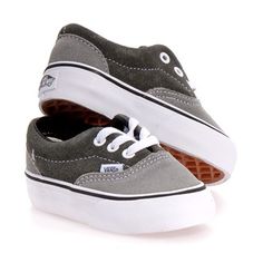 Yes, my kids will be rockin' vans by the time there 6 months old. Baby Boy Boutique Clothing, Shoes Vans, Trendy Baby