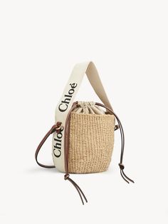 Tote bag Chloe Logo, Mode Crochet, Chloe Handbags, Basket Tote, Basket Bag, Chloe Bag, Lady Dior, White Bag, Natural Fibers