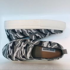 Steve Madden Maygee Gray Camo Print - Stretch Knit Upper With Extra Stretchy Gussets - Comfortable Padded Footbed - Grosgrain Ribbon Trim & Heel Tab - White Rubber 1.25" Platform Base & Outsole Size 8.5 New Without Tags - Some Light Scuffing From Being Tried On At Store Steve Madden Platform Sneakers, Platform Slip On Sneakers, Steve Madden Platform, Steve Madden Shoes Sneakers, Steve Madden Sneakers, Hightop Sneakers, Gray Camo, Rhinestone Shoes, Grey Shoes