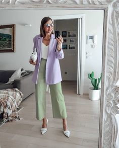 Lilac Work Outfit, Lilac Casual Outfit, Lilac Blazer Outfit Work, Lilac Blazer Outfit, Workwear 2023, Thursday Outfit, Lilac Blazer, Office Outfits Women Casual, Lilac Colour