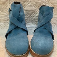 Free People Blue Suede Booties Sz 39 Never Worn - Brand New. Casual Blue Slip-on Boots, Casual Blue Flat Heel Boots, Blue Casual Booties With Round Toe, Casual Blue Booties With Round Toe, Casual Blue Round Toe Booties, Casual Blue Spring Booties, Casual Blue Booties For Spring, Blue Suede Boots With Round Toe, Blue Ankle-high Booties For Fall