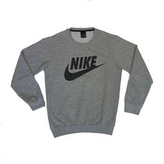 Vintage 90s Nike swoosh logo grey black crew neck sweater size medium size label faded, fits as a medium or oversized small Pit to pit: 22" Pit to cuff: 23" Collar to hem: 27" Fitness Style, Nike Swoosh Logo, Nike Free Run, Nike Free Runs, Looks Style, Sport Wear, Athletic Wear, Nike Sportswear, Nike Free